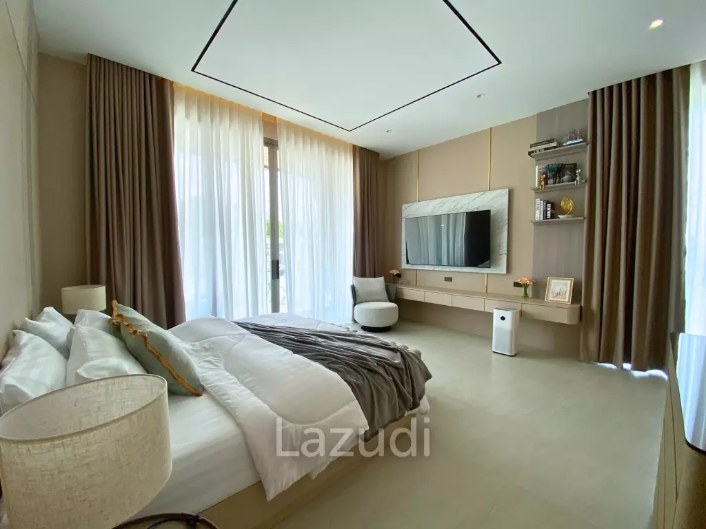4 Bedrooms 5 Bathrooms  470 SQ.M. Chinnine Pool Villa