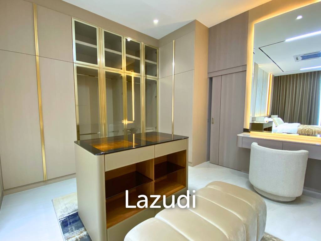 4 Bedrooms 5 Bathrooms  470 SQ.M. Chinnine Pool Villa