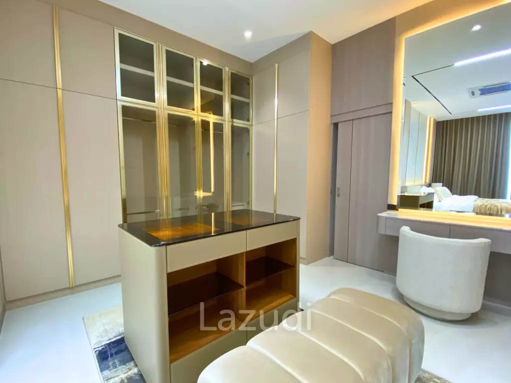 4 Bedrooms 5 Bathrooms  470 SQ.M. Chinnine Pool Villa