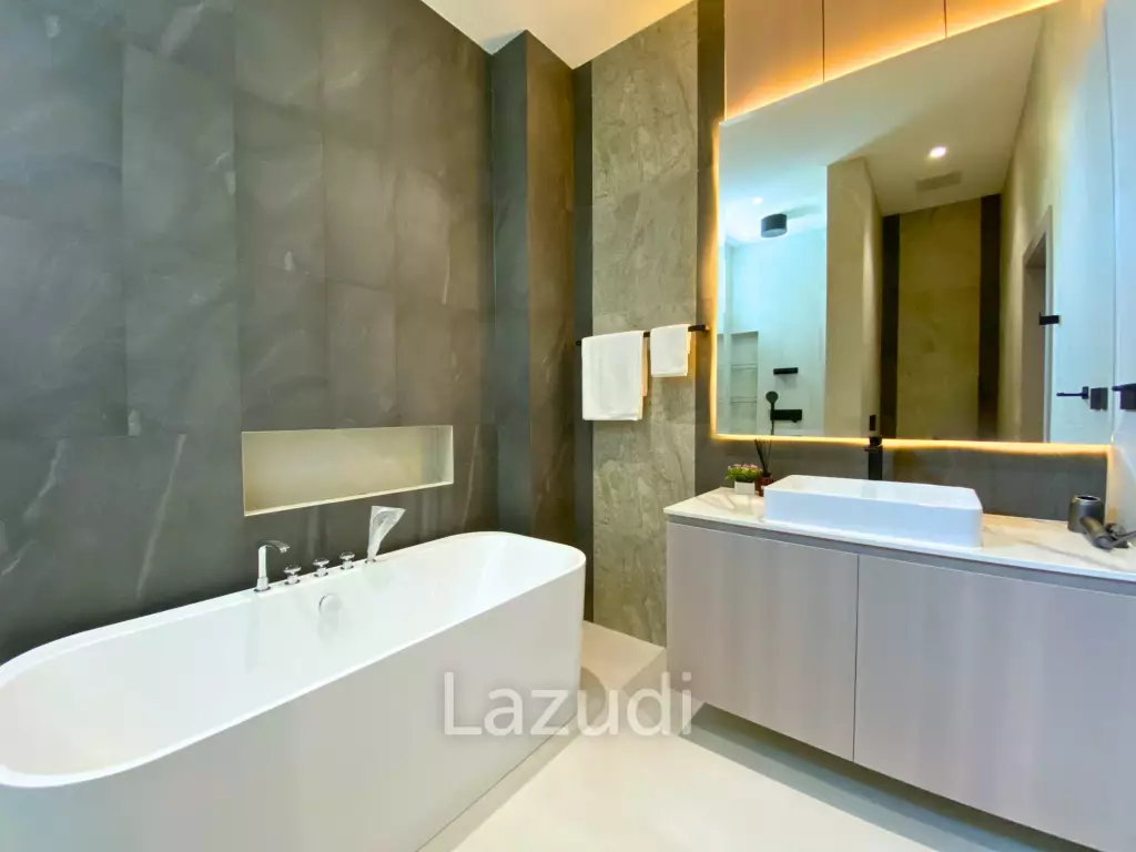 4 Bedrooms 5 Bathrooms  470 SQ.M. Chinnine Pool Villa