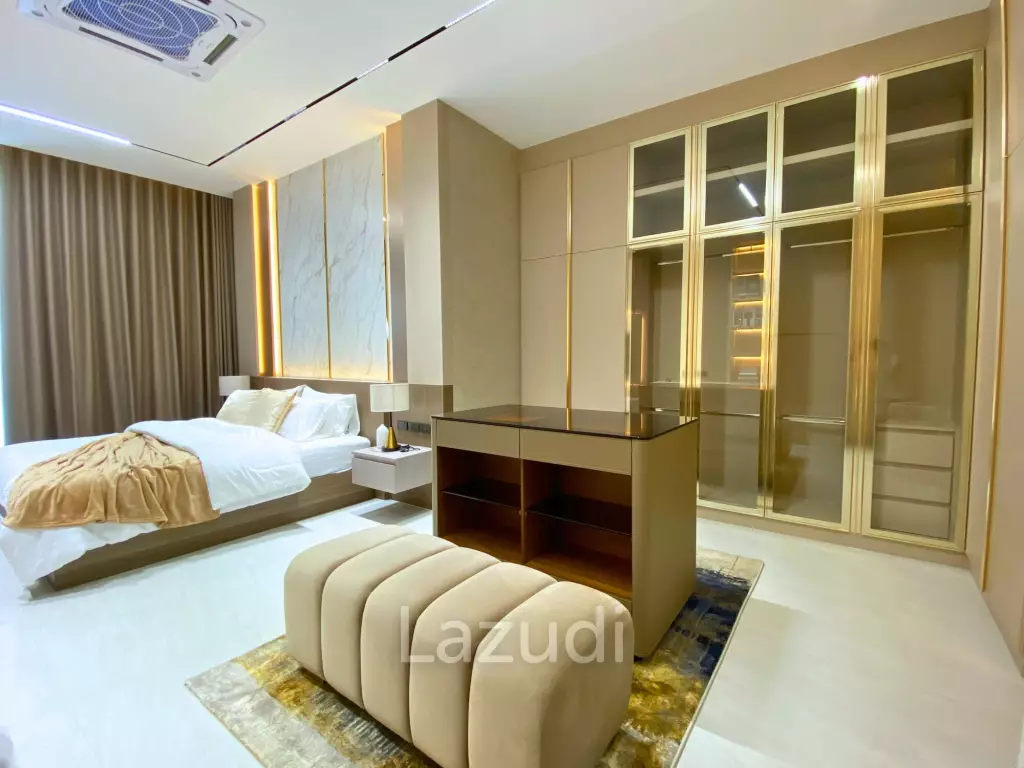 4 Bedrooms 5 Bathrooms  470 SQ.M. Chinnine Pool Villa
