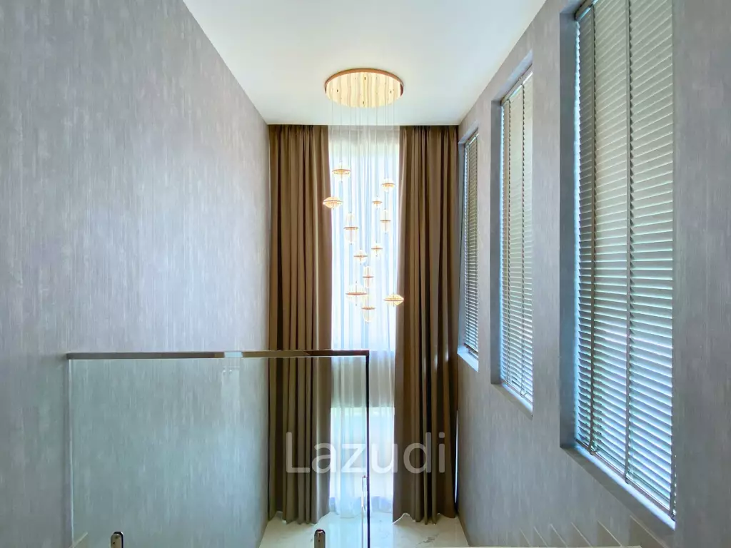 4 Bedrooms 5 Bathrooms  470 SQ.M. Chinnine Pool Villa