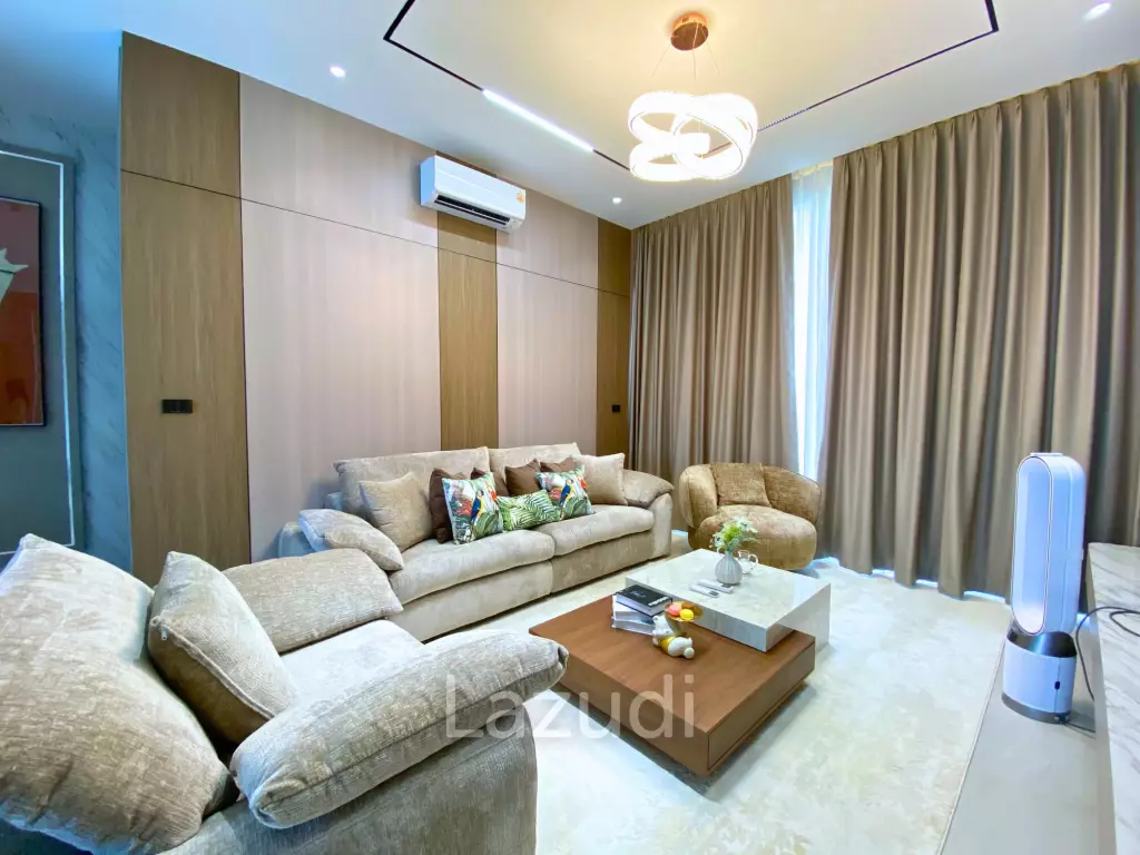4 Bedrooms 5 Bathrooms  470 SQ.M. Chinnine Pool Villa