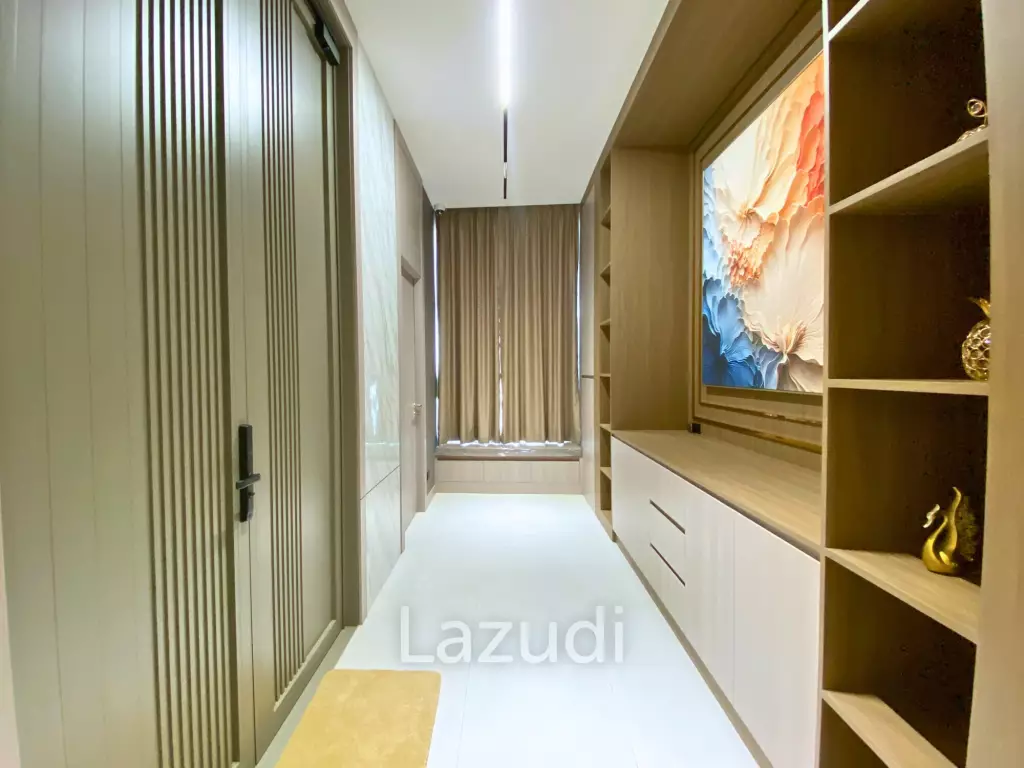 4 Bedrooms 5 Bathrooms  470 SQ.M. Chinnine Pool Villa
