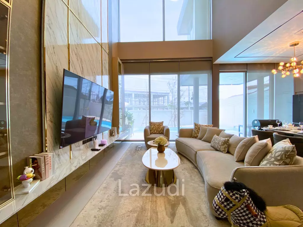 4 Bedrooms 5 Bathrooms  470 SQ.M. Chinnine Pool Villa