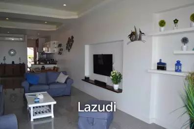 [Foreign Freehold] Sea View 2-Bed Condo in Plai Laem
