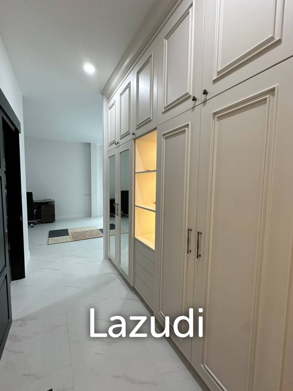 Newly built 2 Storey 4 Beds House and Private Pool, Mae Rim