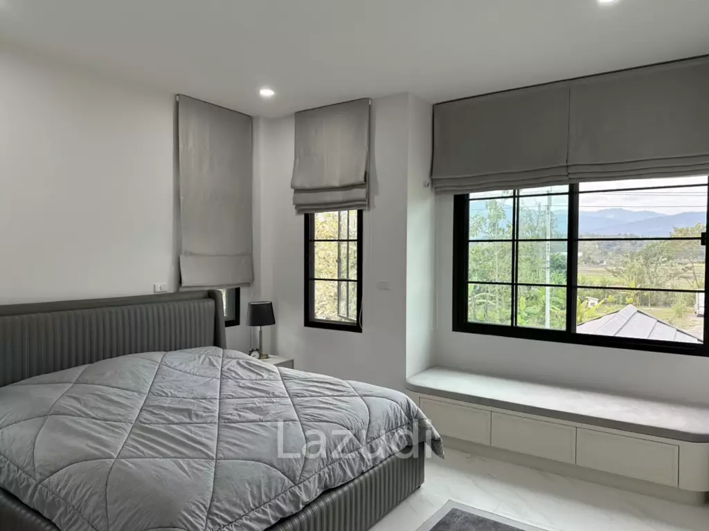 Newly built 2 Storey 4 Beds House and Private Pool, Mae Rim