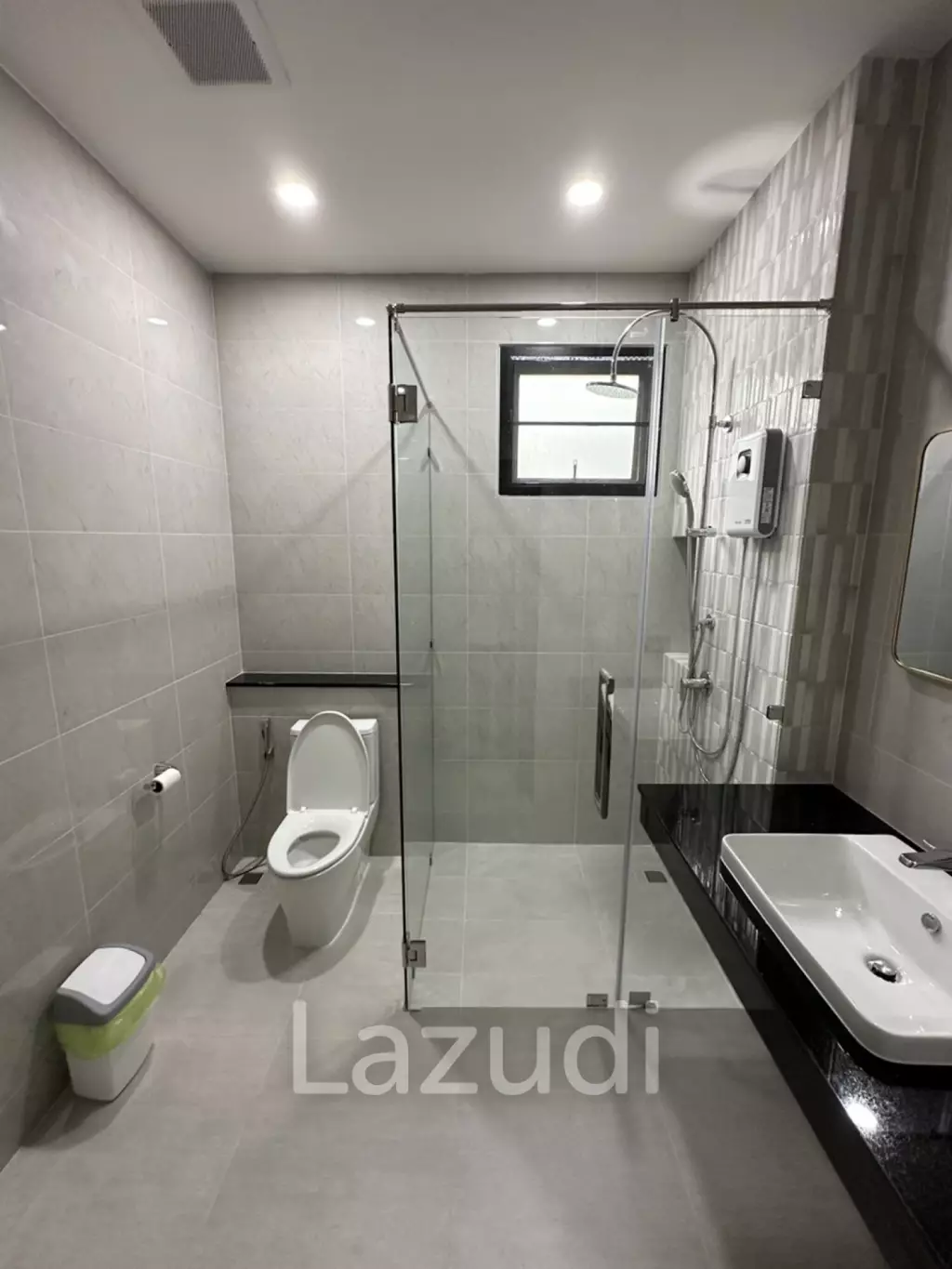Newly built 2 Storey 4 Beds House and Private Pool, Mae Rim