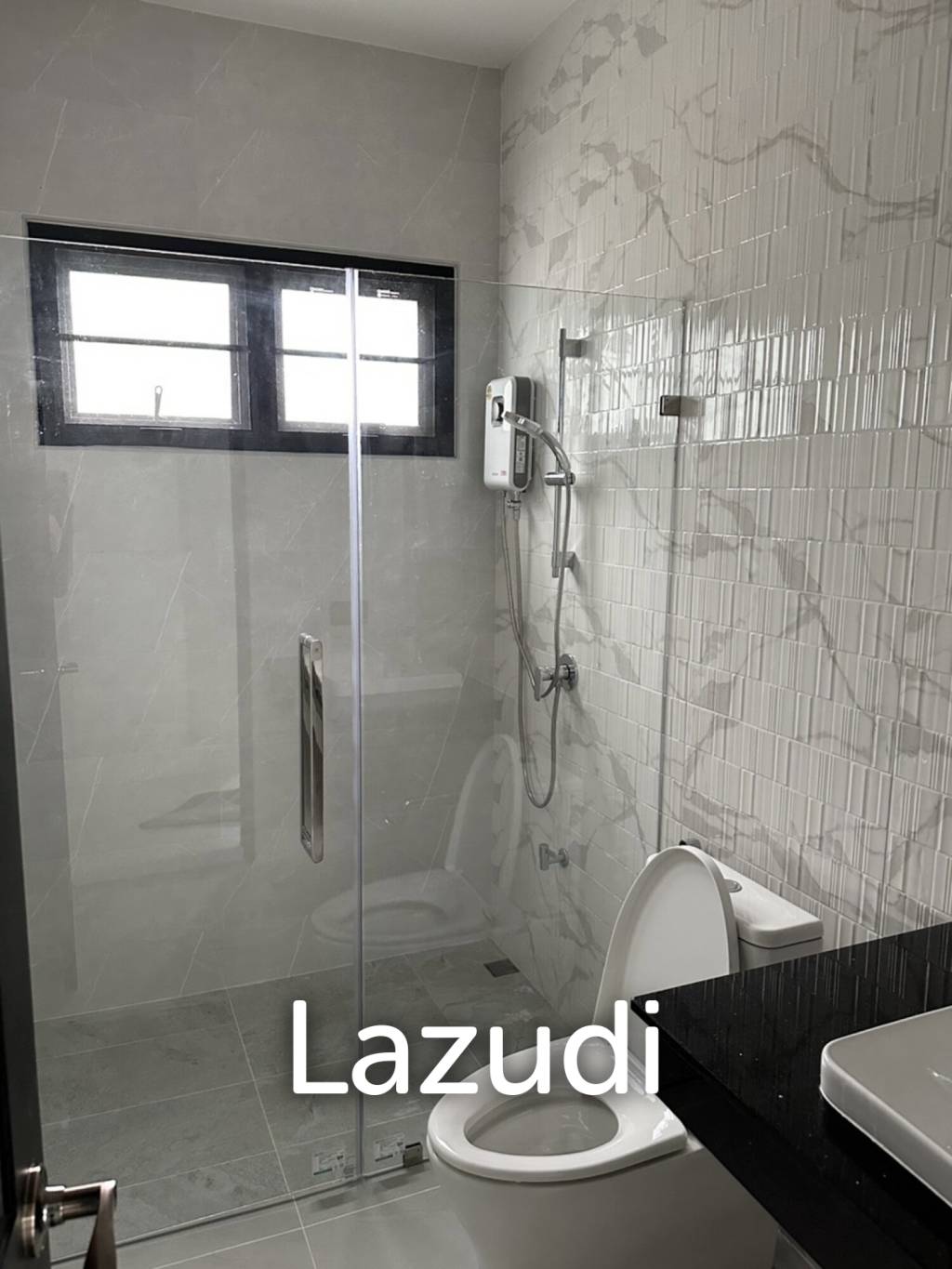 Newly built 2 Storey 4 Beds House and Private Pool, Mae Rim