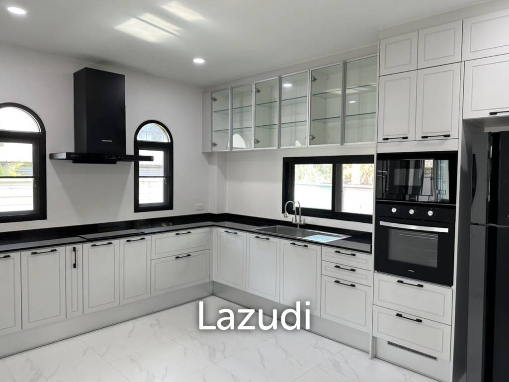 Newly built 2 Storey 4 Beds House and Private Pool, Mae Rim