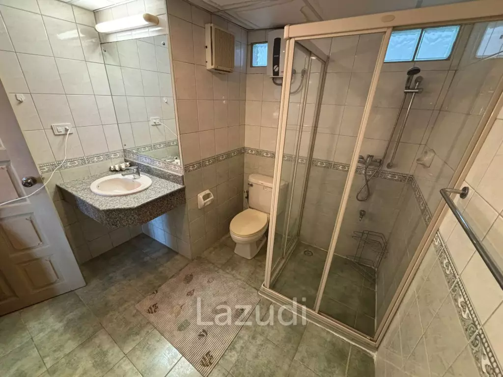 BAAN RABIANG CHAN : 4 Bed Beachfront Condo