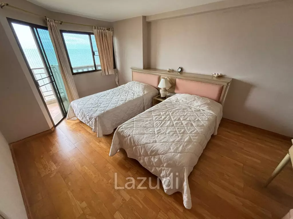 BAAN RABIANG CHAN : 4 Bed Beachfront Condo