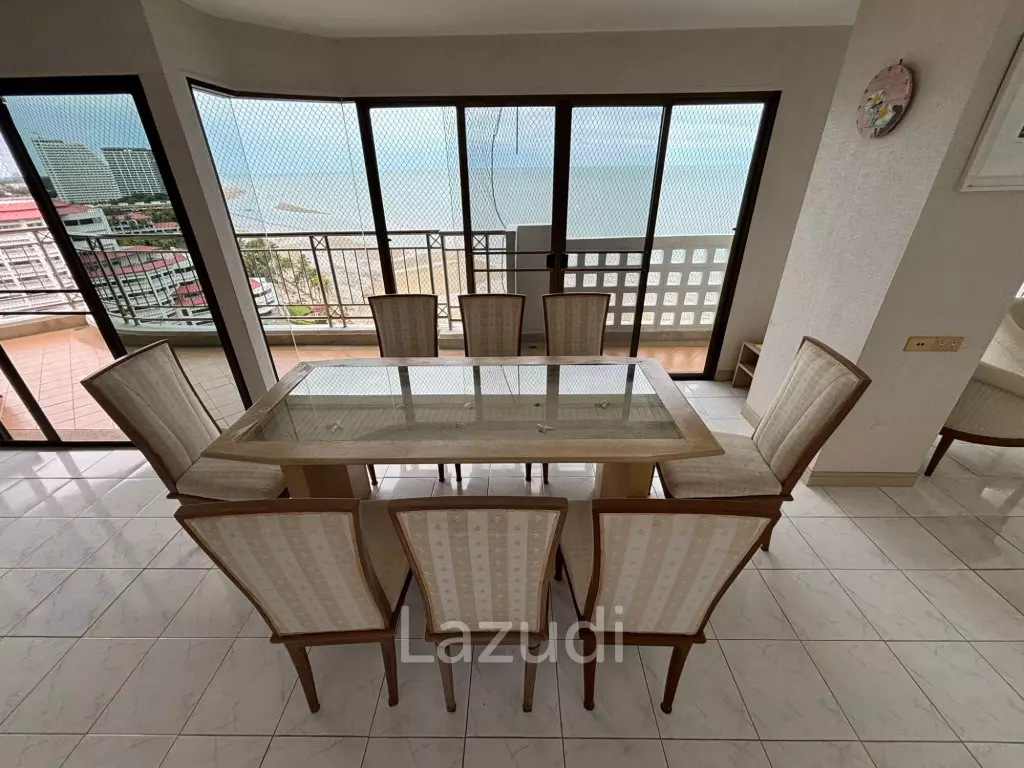 BAAN RABIANG CHAN : 4 Bed Beachfront Condo