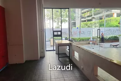 82 sqm Retail Space for Rent on Phrom Phong | Main Road Sukhumvit 22 | Opposite Emsphere