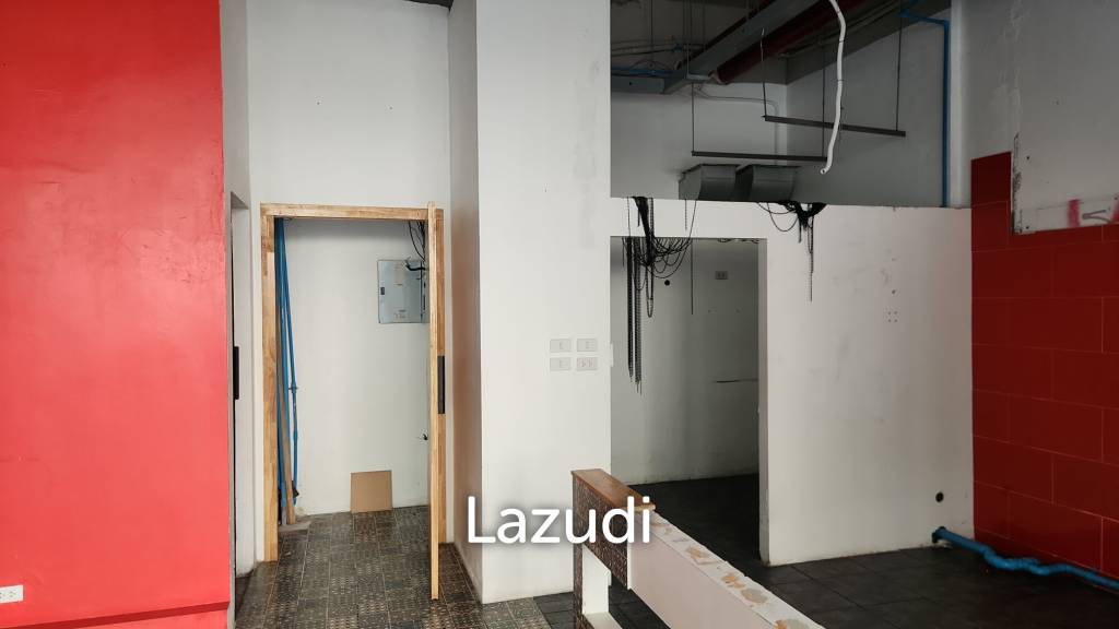 82 sqm Retail Space for Rent on Phrom Phong | Main Road Sukhumvit 22 | Opposite Emsphere