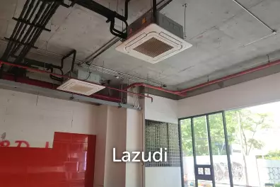 82 sqm Retail Space for Rent on Phrom Phong | Main Road Sukhumvit 22 | Opposite Emsphere