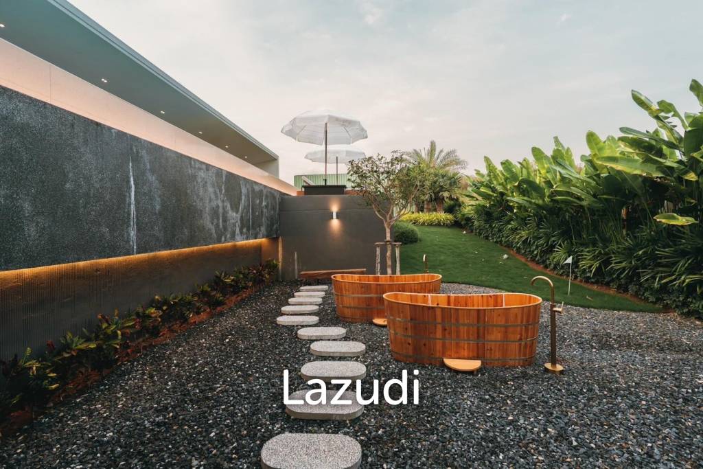 Pinepilla Pool Villa: Modern Luxury in Pranburi