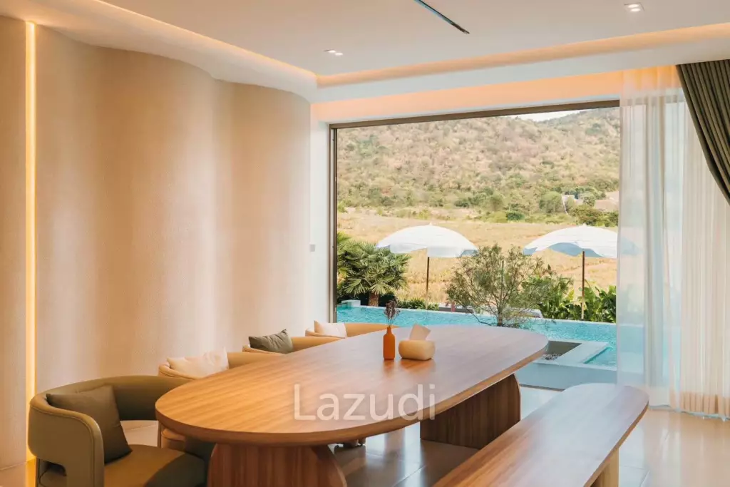 Pinepilla Pool Villa: Modern Luxury in Pranburi