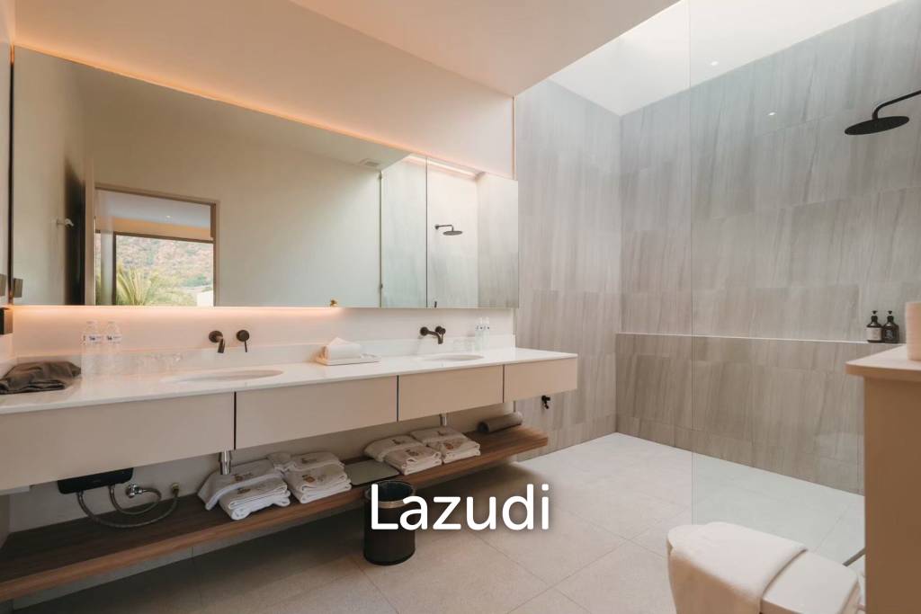 Pinepilla Pool Villa: Modern Luxury in Pranburi