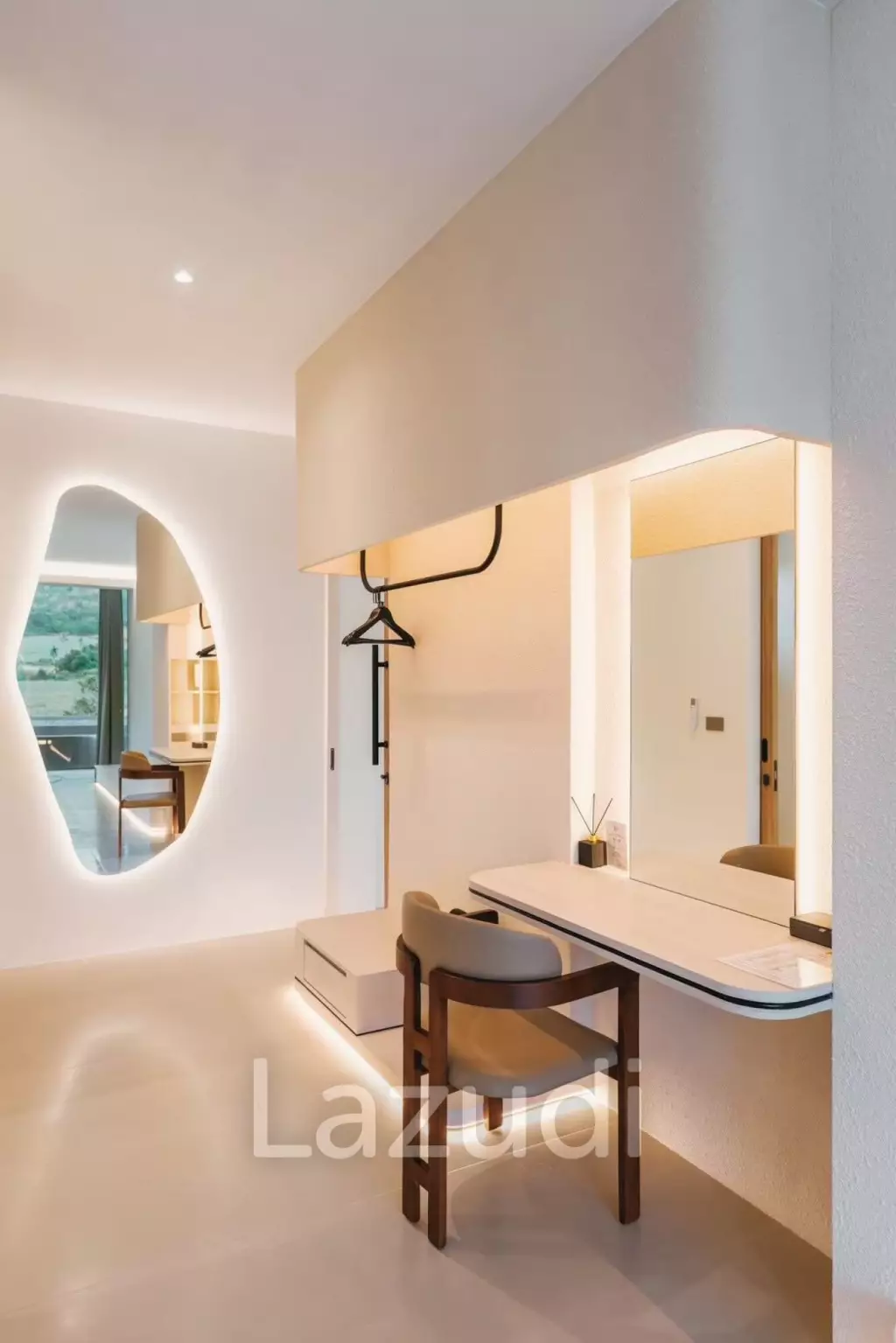 Pinepilla Pool Villa: Modern Luxury in Pranburi