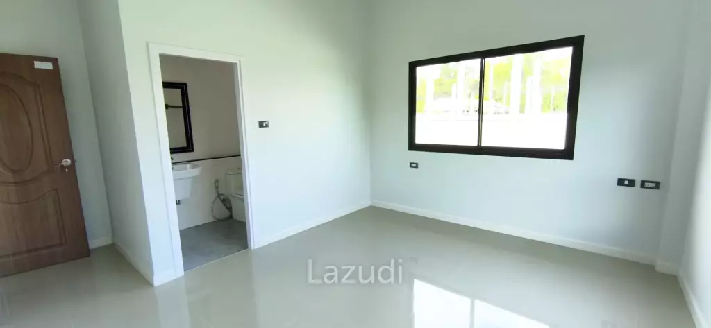 Charming Modern House for Sale Bang Saray, Sattahip