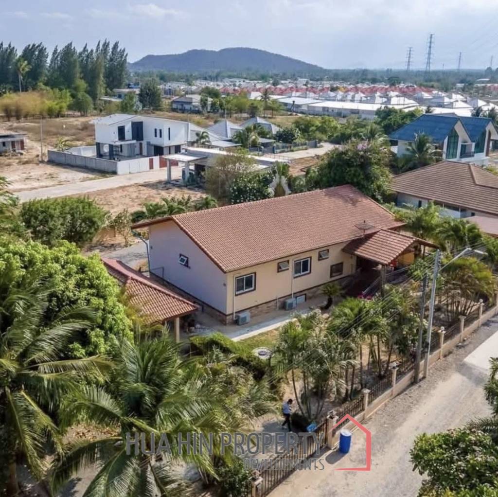 STAND ALONE VILLA ON SOI 88  : 3 bed on big land plot
