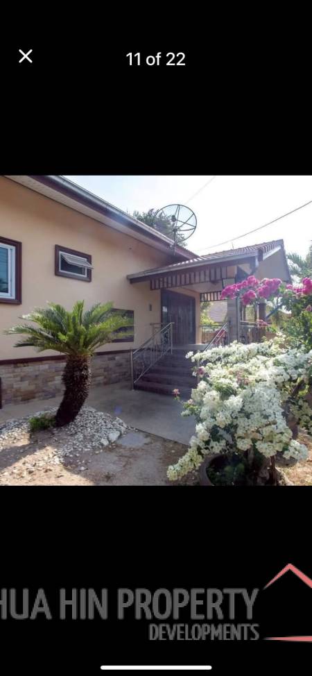 STAND ALONE VILLA ON SOI 88  : 3 bed on big land plot