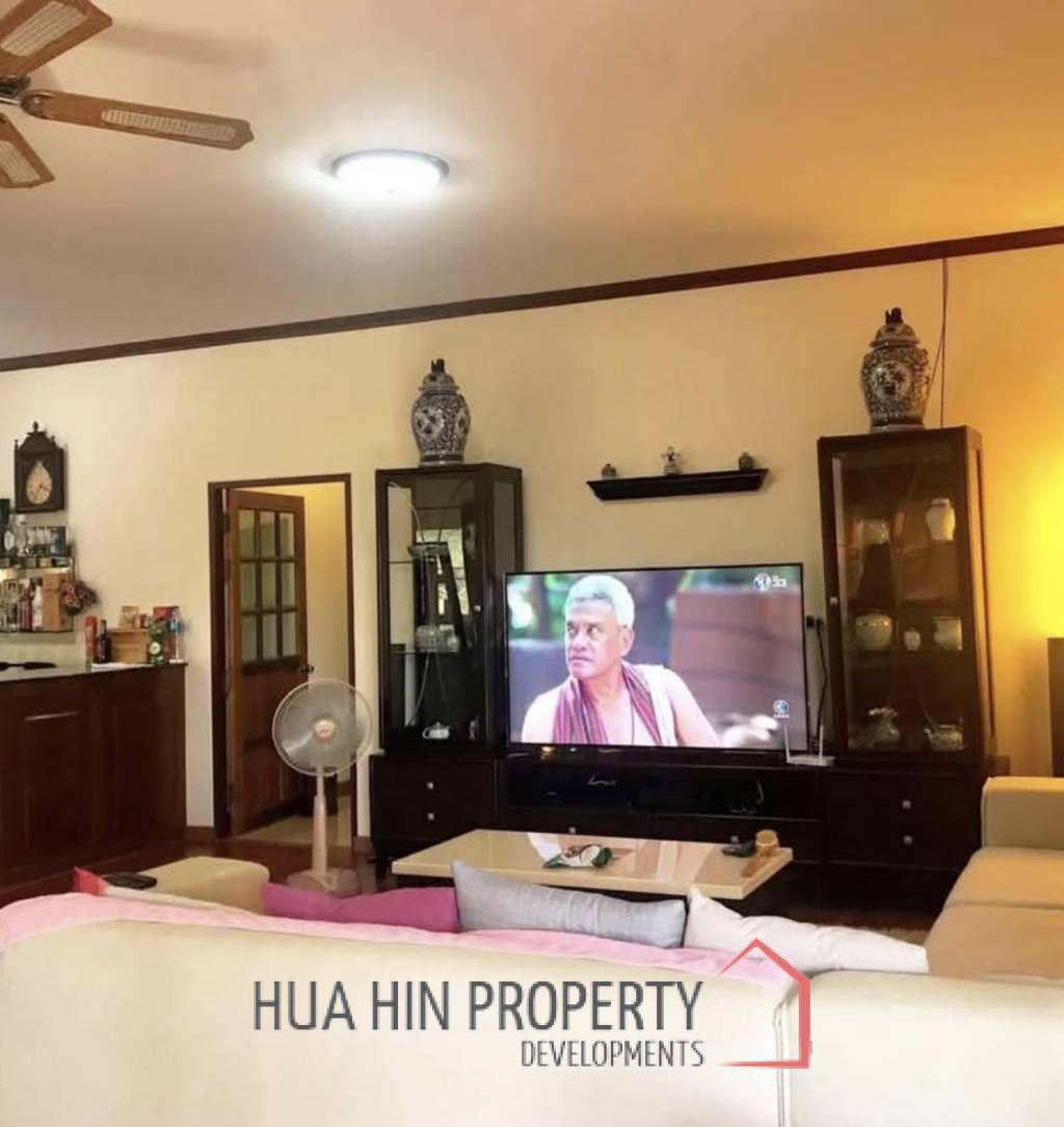 STAND ALONE VILLA ON SOI 88  : 3 bed on big land plot
