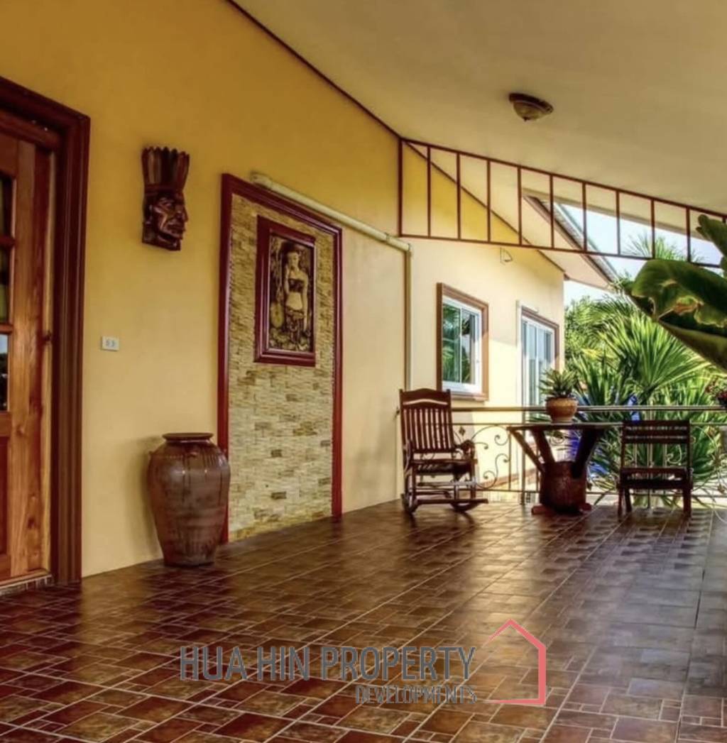 STAND ALONE VILLA ON SOI 88  : 3 bed on big land plot
