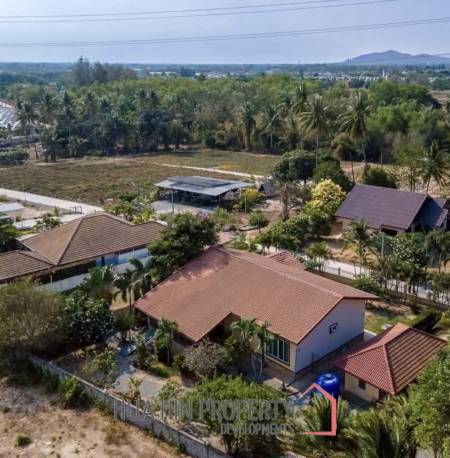 STAND ALONE VILLA ON SOI 88  : 3 bed on big land plot