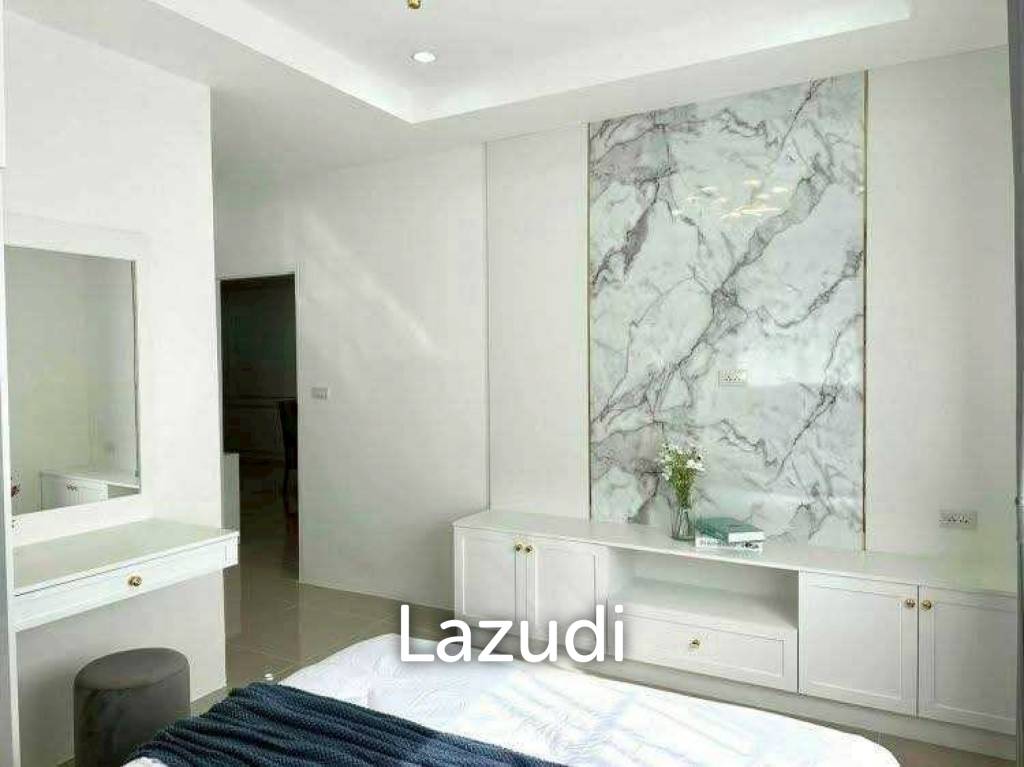 Brand New Modern House Private Area in Thung Klom-Tan Man
