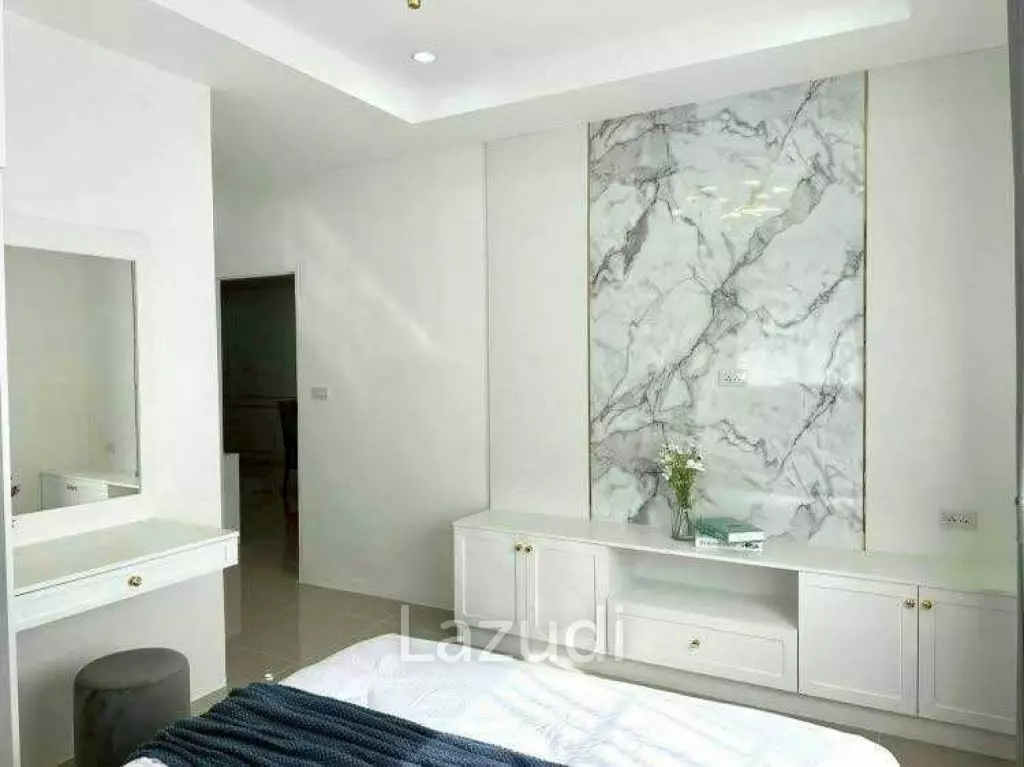 Brand New Modern House Private Area in Thung Klom-Tan Man