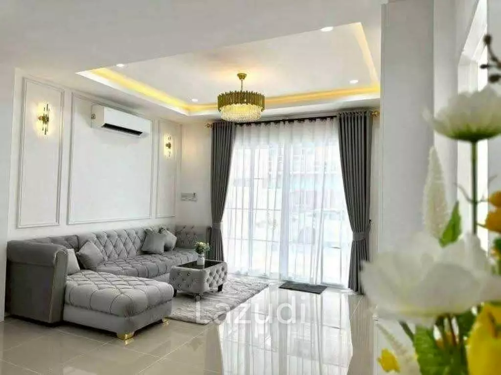 Brand New Modern House Private Area in Thung Klom-Tan Man