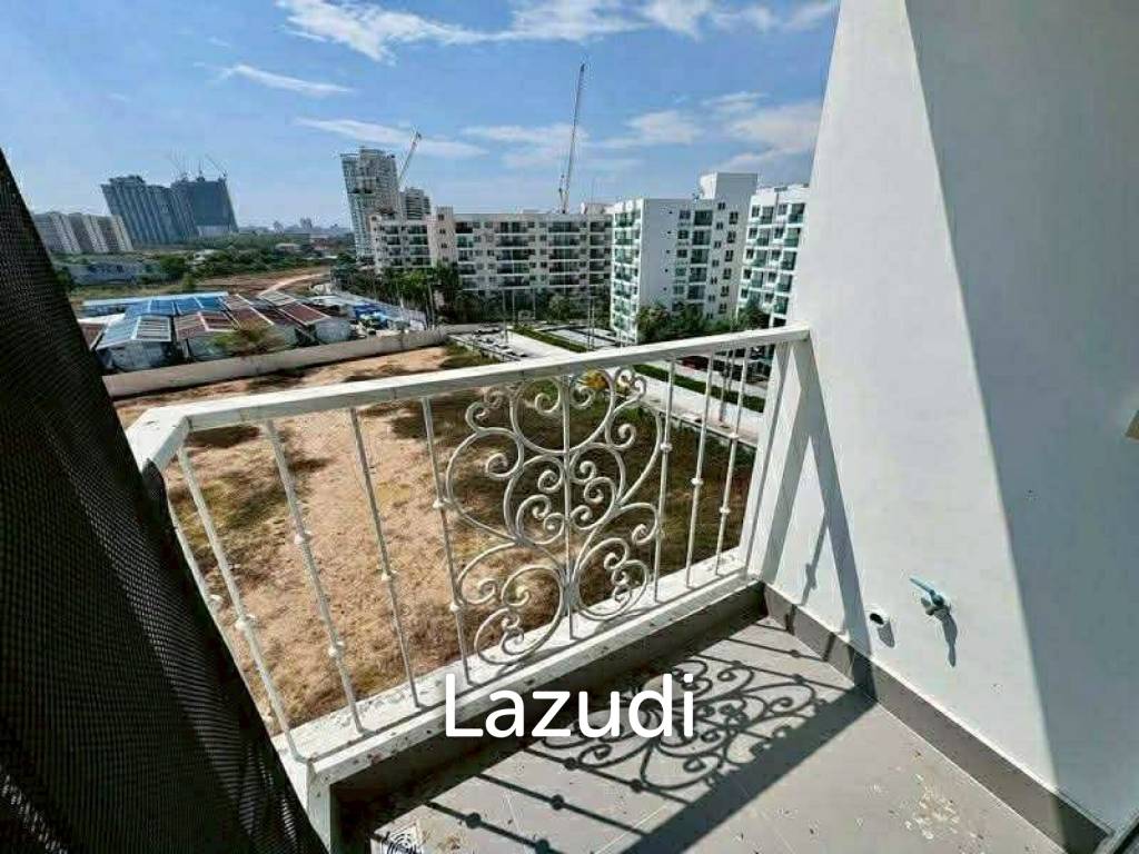 Resort-Style Condo for Sale The Orient Resort Pattaya