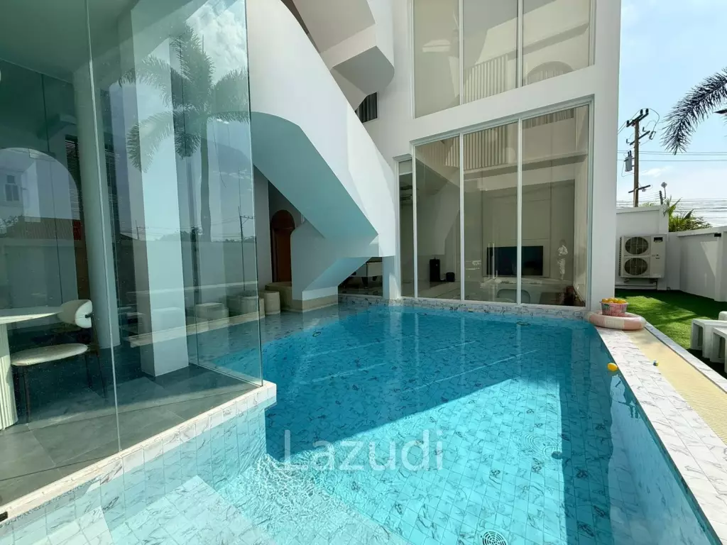 Luxury 2-Story Pool Villa with Rooftop Khao Makok, Pattaya