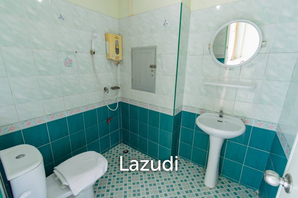 PRIME HOTEL WITH RESTAURANT FOR LONG - TERM LEASE IN THE HEART OF THE CITY