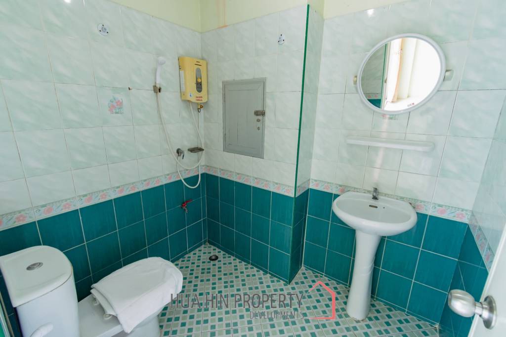 PRIME HOTEL WITH RESTAURANT FOR LONG - TERM LEASE IN THE HEART OF THE CITY