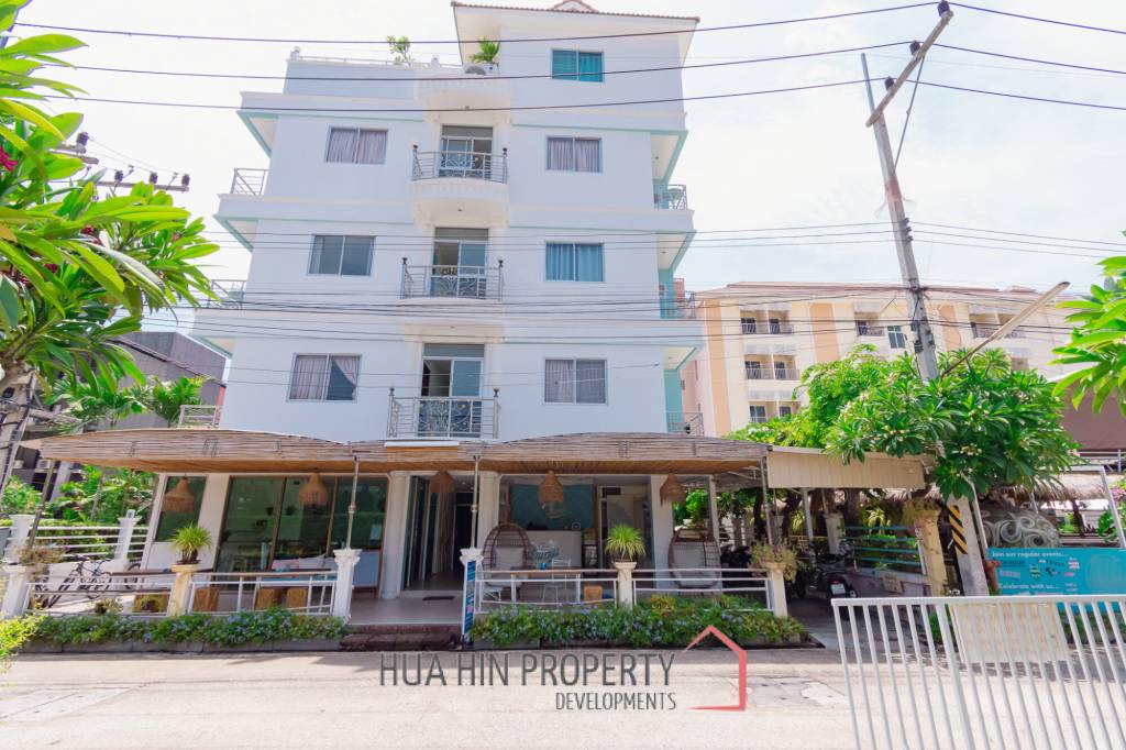 PRIME HOTEL WITH RESTAURANT FOR LONG - TERM LEASE IN THE HEART OF THE CITY