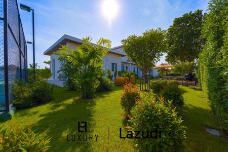 2,658 Kvm 4 Seng 6 Bad Villa for Salg