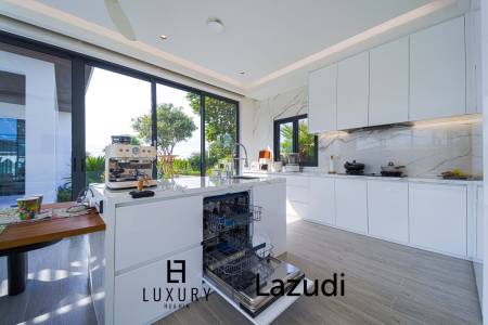 2,658 Kvm 4 Seng 6 Bad Villa for Salg