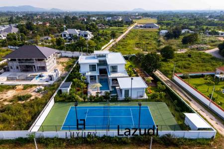 2,658 Kvm 4 Seng 6 Bad Villa for Salg