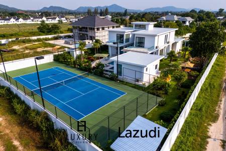 2,658 Kvm 4 Seng 6 Bad Villa for Salg