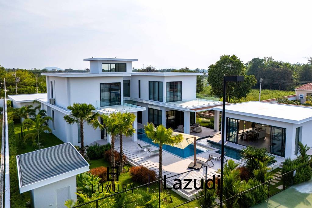 2,658 Kvm 4 Seng 6 Bad Villa for Salg