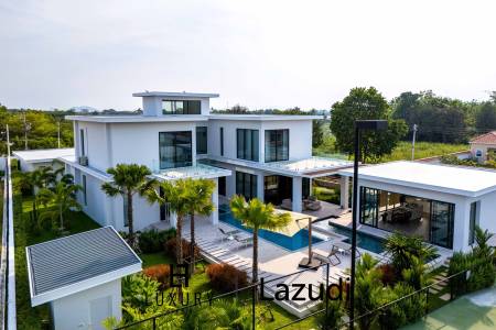 2,658 Kvm 4 Seng 6 Bad Villa for Salg