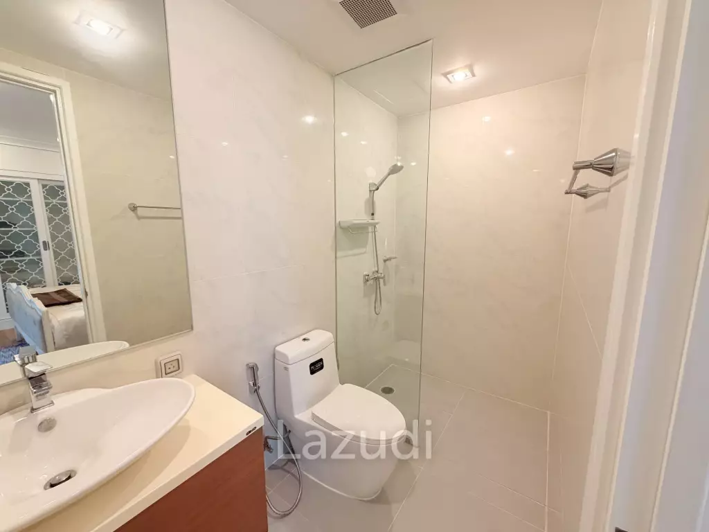 My Resort Condo : 2 Storeys with Direct Pool Access.