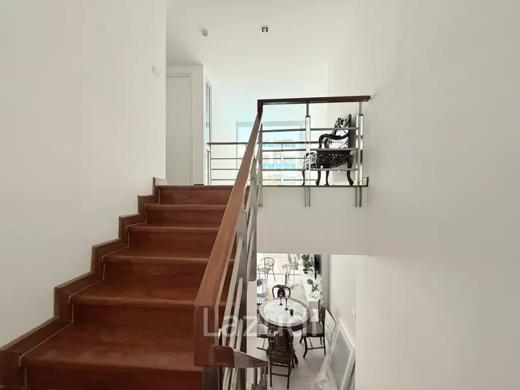 My Resort Condo : 2 Storeys with Direct Pool Access.