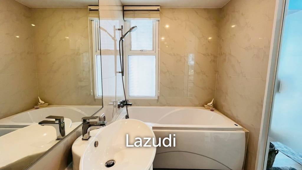 My Resort Condo : 2 Storeys with Direct Pool Access.