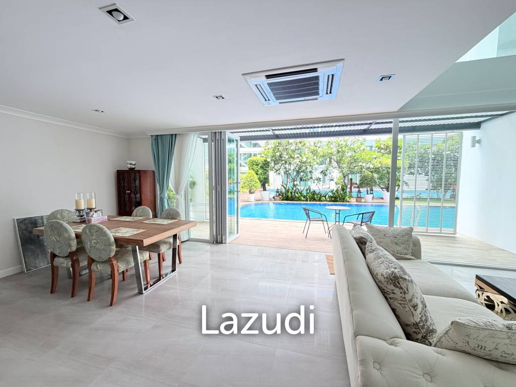 My Resort Condo : 2 Storeys with Direct Pool Access.