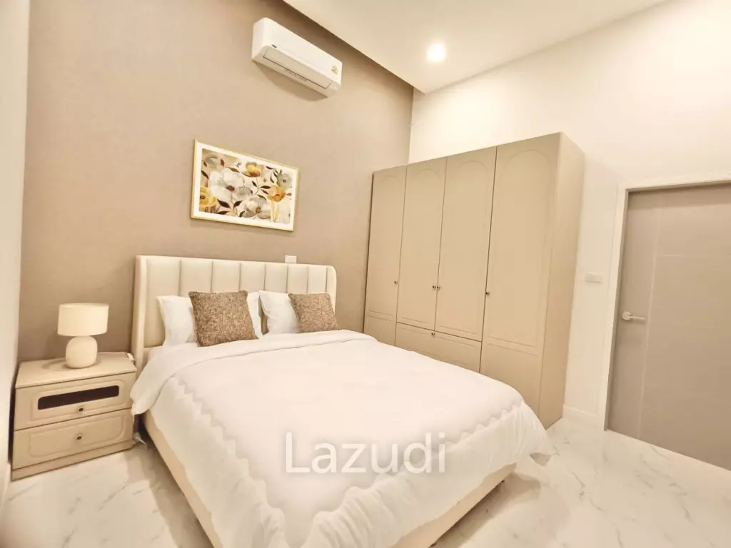 LUXURY POOL VILLA IN THE HEART OF HUA HIN ON SOI 94